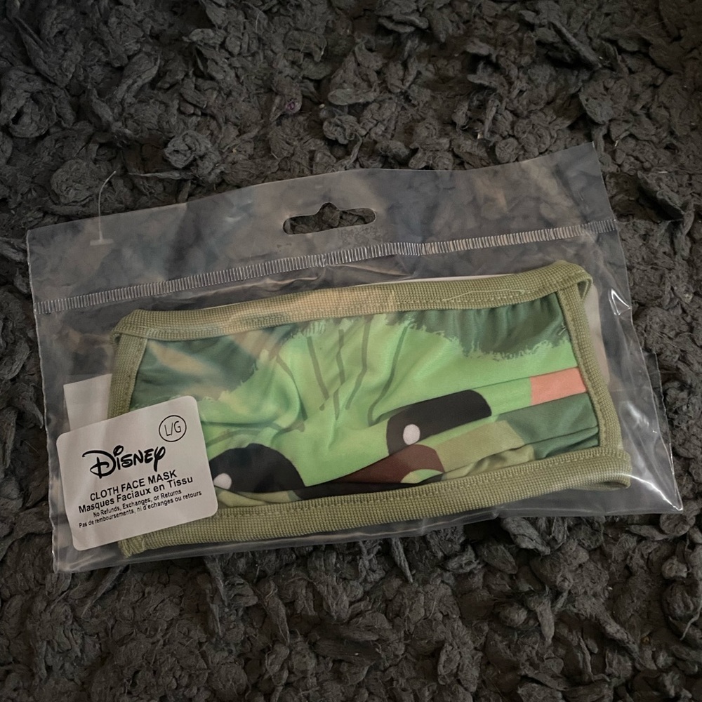 baby yoda disneyland mask